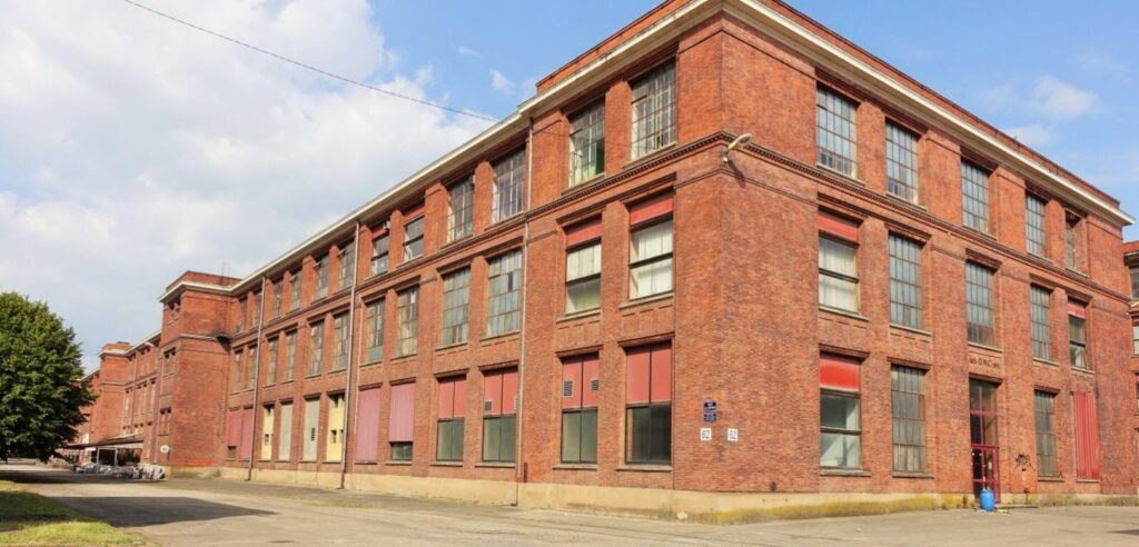 Bâtiment “L’Entrepôt”